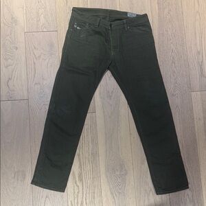 Men's diesel Darron army Green Jeans slim tapered 34”x 32”